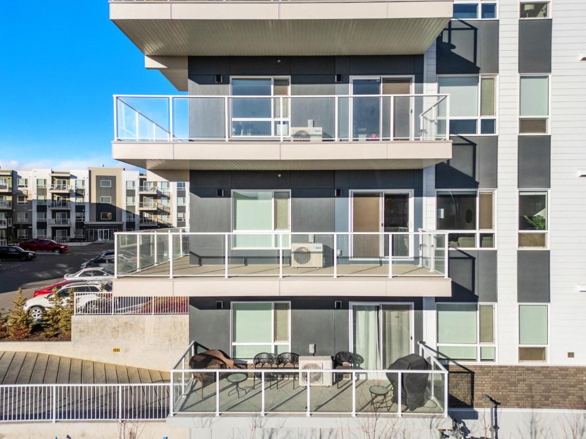 Large Open Concept Luxury With Ac, 70