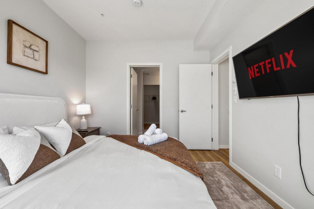 Apartment Large Open Concept Luxury With Ac, 70